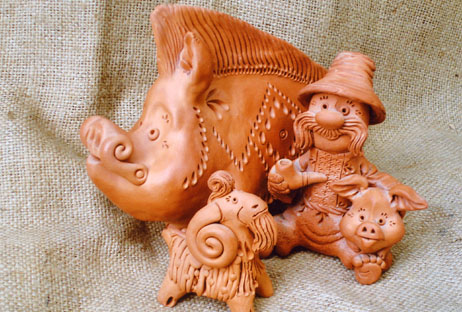 «Баранчик». 1993; «Вепр». 1999; «Дядько з поросям». 1993; Ліплення, ритування, полірування. Теракота